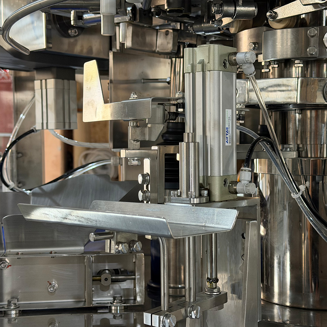 Premade Pouch Granule Packaging Machine MD-230K